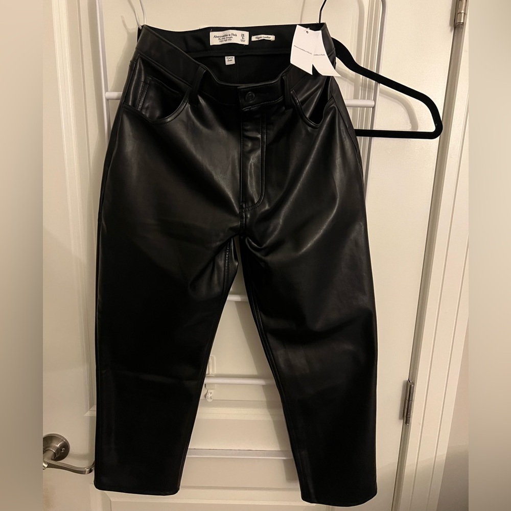 The Ankle Straight Ultra High Rise Vegan Leather (Abercrombie & Fitch)